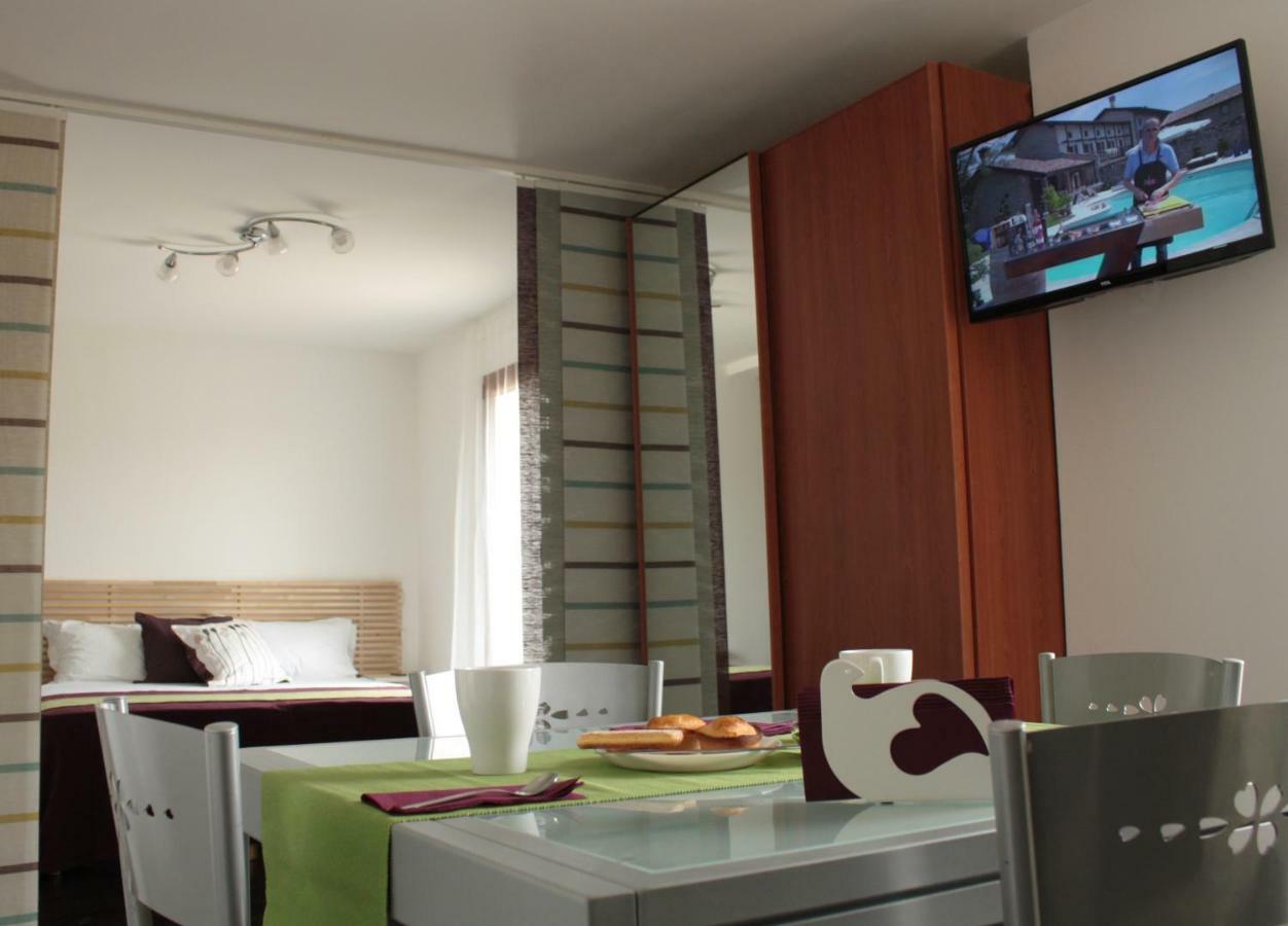 Appartement Attico Rudiae à Lecce Extérieur photo